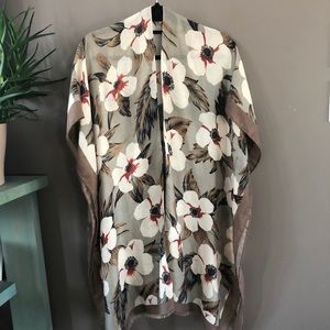 ♨️Cardigans/Shalls♨️ BEAUTIFUL FLORAL CARDIGAN ❤️